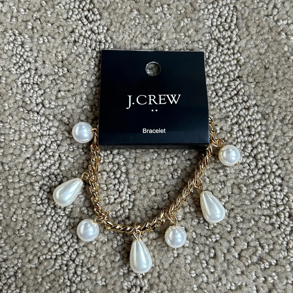 J. Crew Gold Pearl Bracelet - Picture 4 of 4